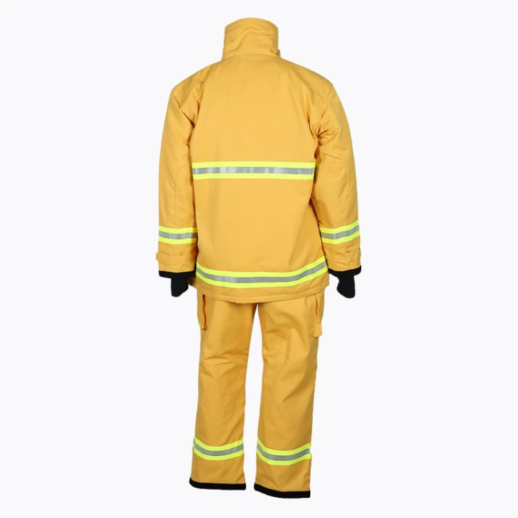 Flame resistant coverall - Image 3